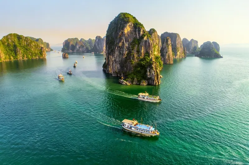 Hà Nội - Yên Tử - Vịnh Hạ Long - Khu du lịch Tràng An